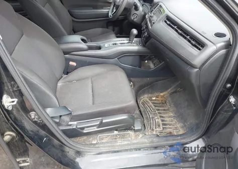 2017 Honda Hr-V Lx z USA, uszkodzony, nr VIN 3CZRU6H39HM732739